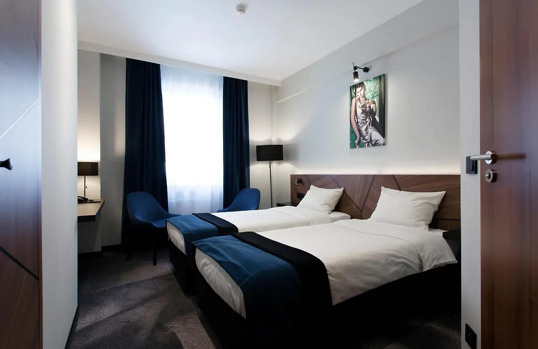 Ascot Premium Hotel-1