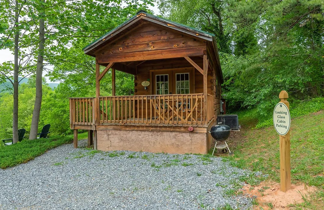 Engadine Inn And Cabins-1