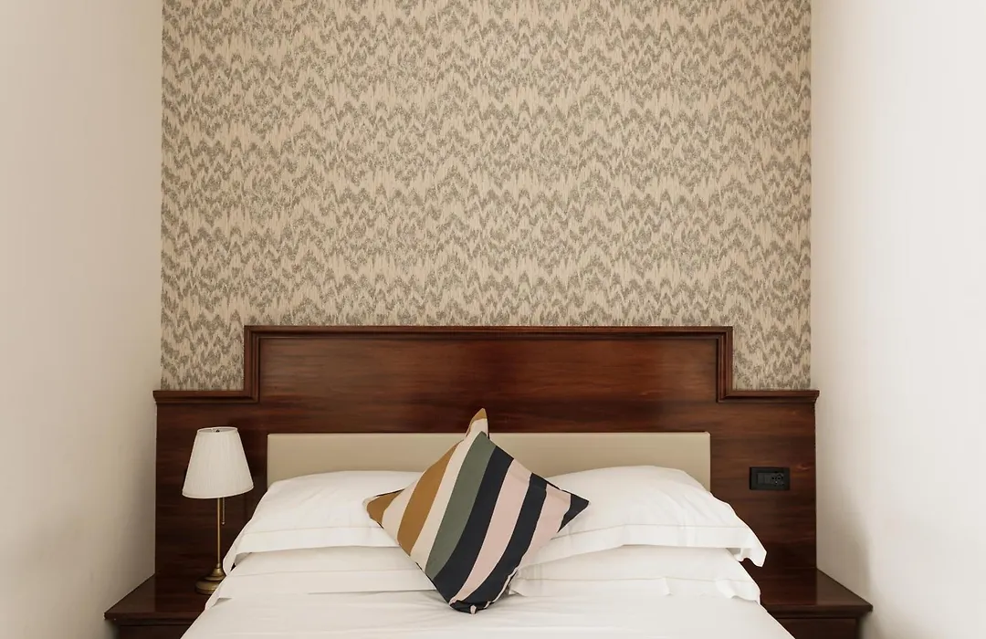 Glam Luxury Rome-1