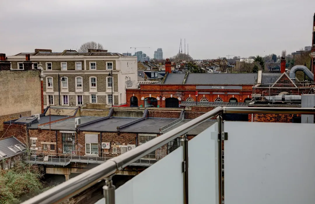 Putney Hotel-1