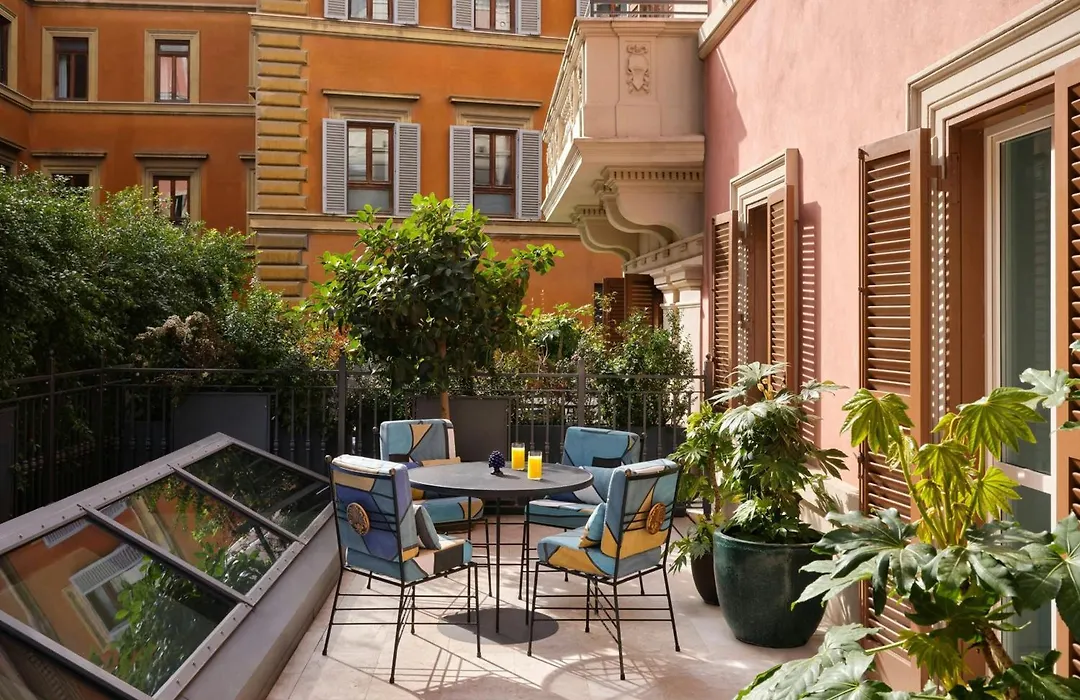 W Rome-1