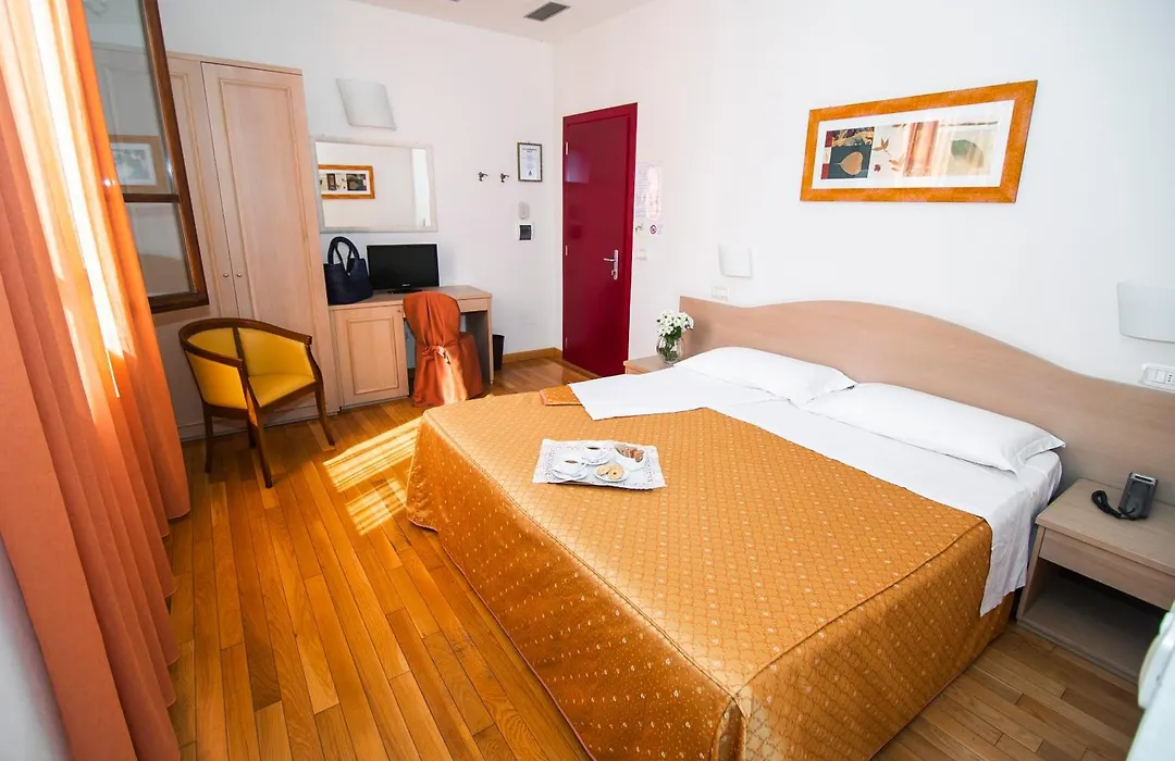 Hotel La Colonna-1