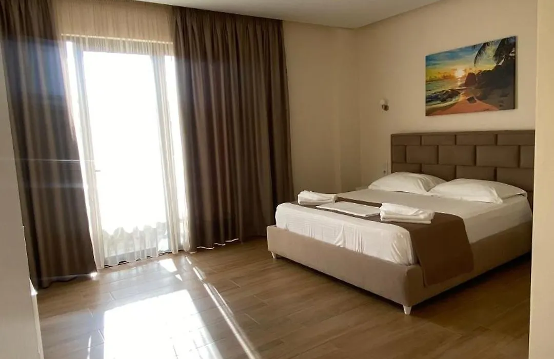 Hotel Adriatik Ksamil-1