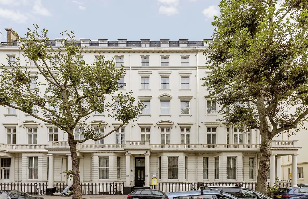 130 Queen's Gate Apartments-1