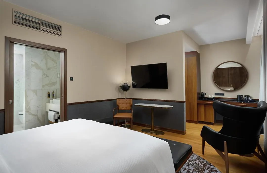 Iceland Parliament Hotel, Curio Collection By Hilton-1