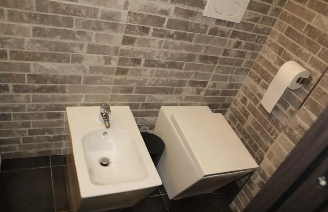 Candia Rooms-1
