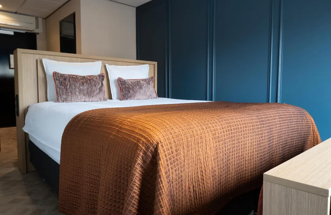 Hotel Sebastians-1
