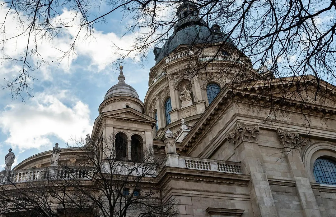 Ikonik Parlament-1
