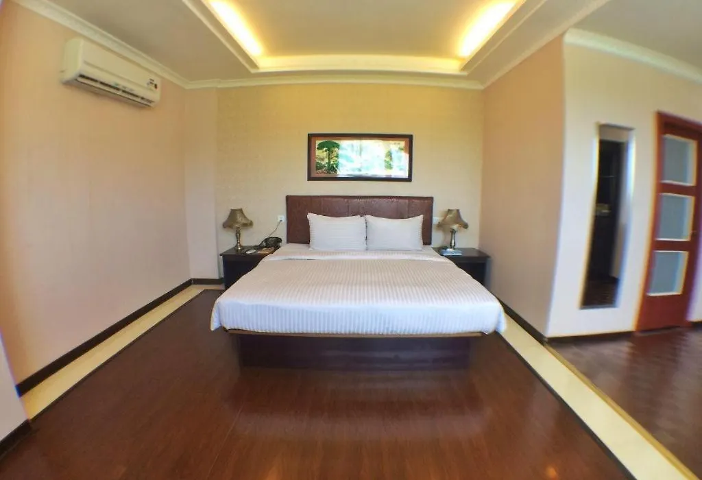 Grand Hoyah Hotel-1