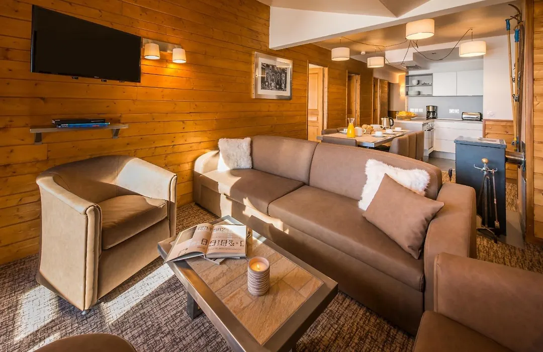 Chalet Val 2400-1