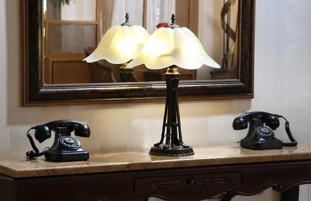 The Seasons Hotel -Studio & Suite-1