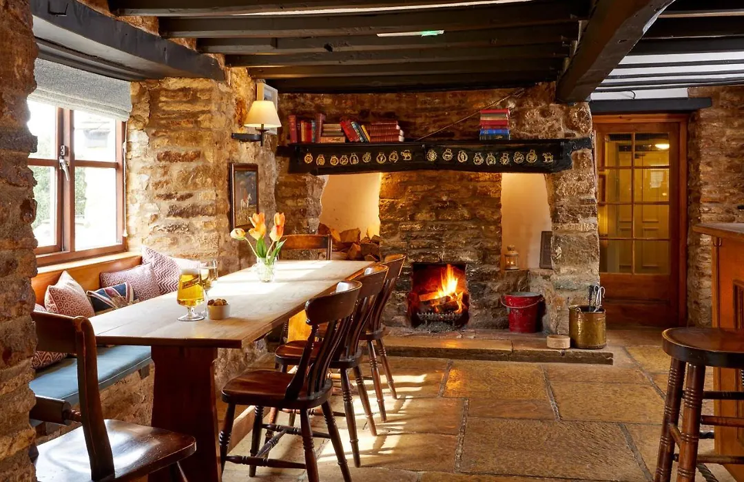 The Crown Inn, Church Enstone-1