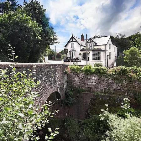 The Newbridge On Usk-2