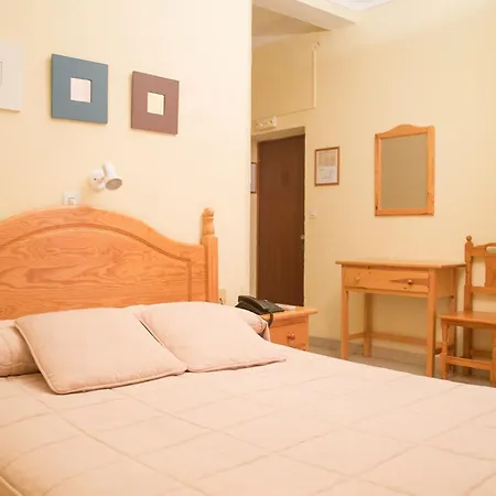 Hostal Sierpes-3