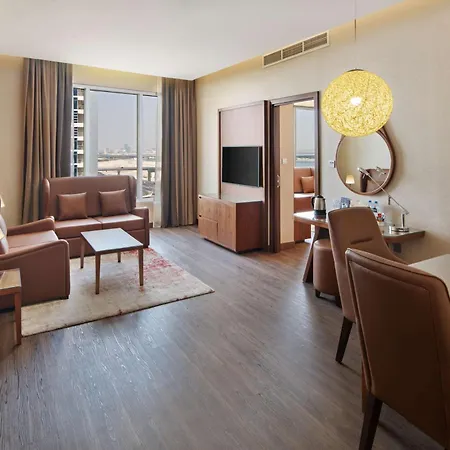 Radisson Blu Hotel, Dubai Canal View-2