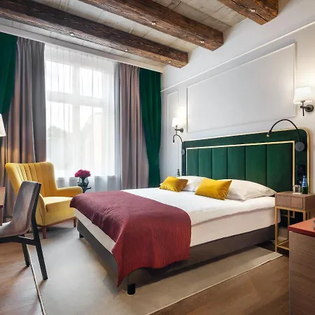 Hotel Golden Queen-3