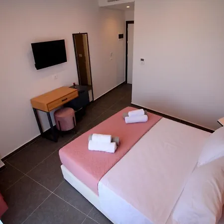 Blue Eye Hotel-2