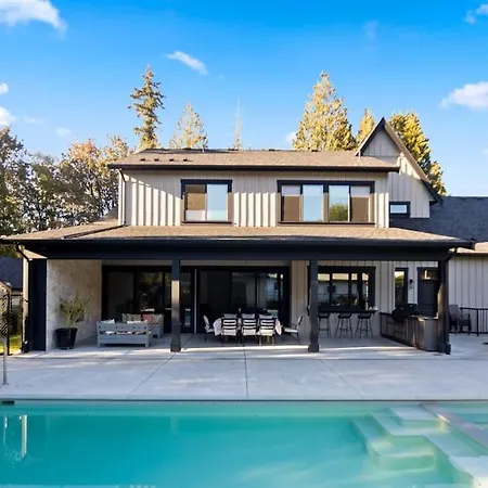 The Fernridge Estate: 5Bd Family Retreat!-2