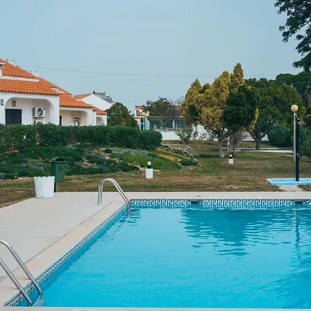 Apartamentos Vale de Carros - By Portugalferias-2