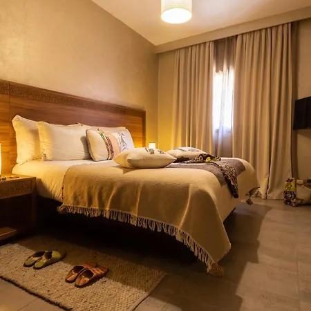Dellarosa Boutique Hotel And Spa-3