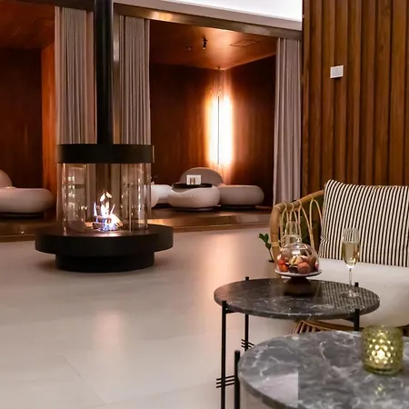 Iceland Parliament Hotel, Curio Collection By Hilton-3