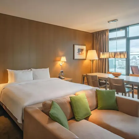 Radisson Blu Royal Hotel Dublin-3