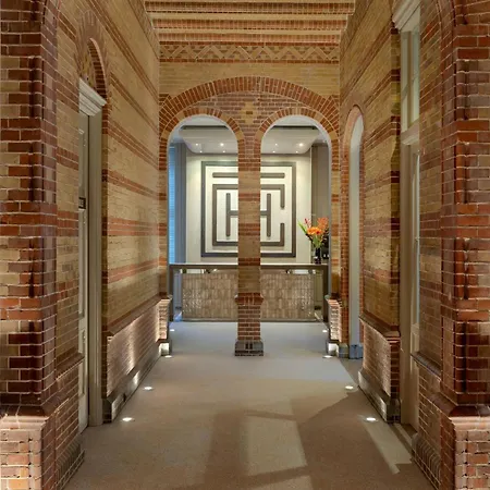 The College Hotel Amsterdam, Autograph Collection-3