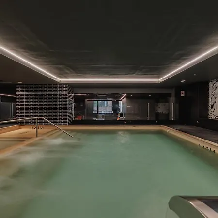 Versus Hotel-3