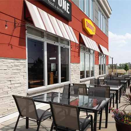 Best Western Premier Executive Residency Medicine Hat-3