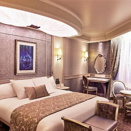 Disneyland Hotel-2
