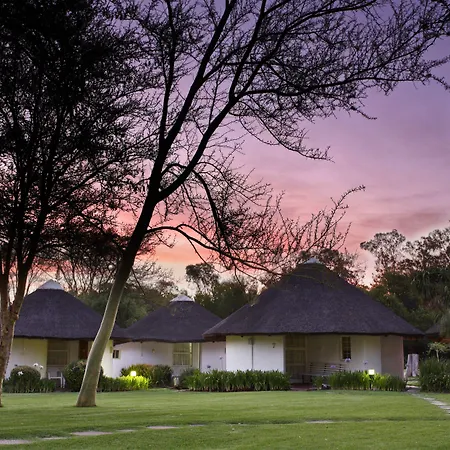 Protea Hotel By Marriott Oudtshoorn Riempie Estate-3