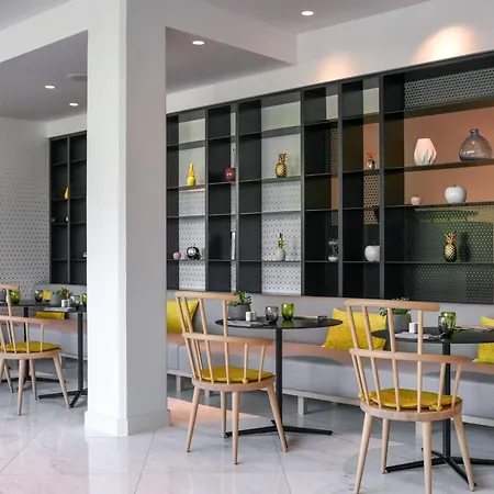 Courtyard by Marriott Paris Roissy Charles de Gaulle Airport-2