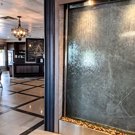 Chateau Moncton Trademark Collection By Wyndham-3