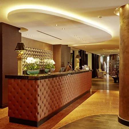 Savoy Hotel-3