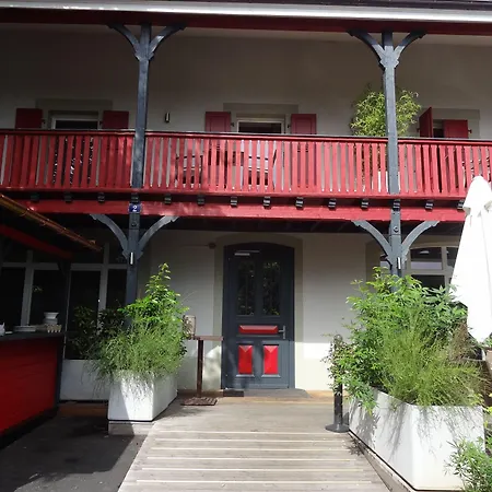 Chez Maman Hotel & Restaurant-2