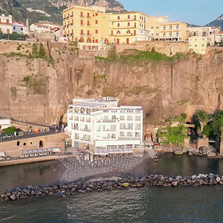 Hotel Giosue' a mare Sorrento-2