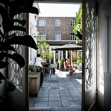 Fitz Roy Urban Hotel, Bar And Garden-2