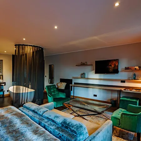 Thehotel At Lippischer Hof-2