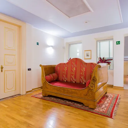 Grand Hotel Entourage - Palazzo Strassoldo-2