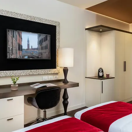 Leonardo Royal Hotel Venice Mestre-3