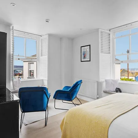 Golden Vanity Suite - Sea View - Free Wi-Fi-3