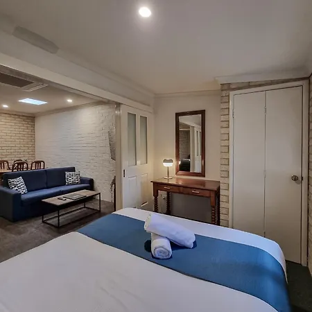 Busselton Villas And Glamping Village-3