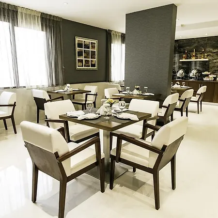 Emirates Plaza Hotel-2