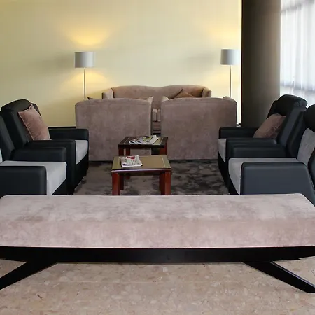 Hotel M-2
