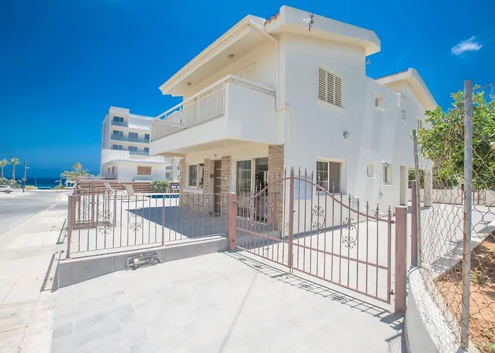 Holidays home Delfini s