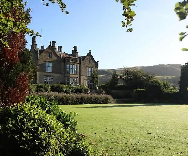 Falcon Manor Hotel
