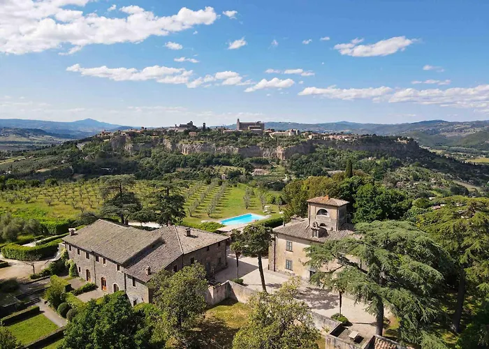 Villa con piscina: Villa Monteporzano