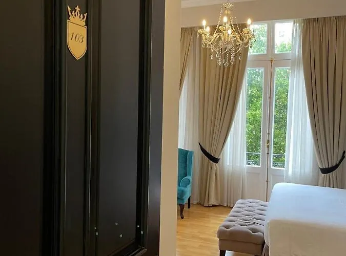 Athens Mansion Luxury Suites