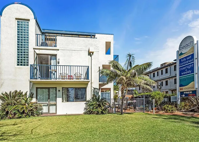 Beach House Holiday Apartments