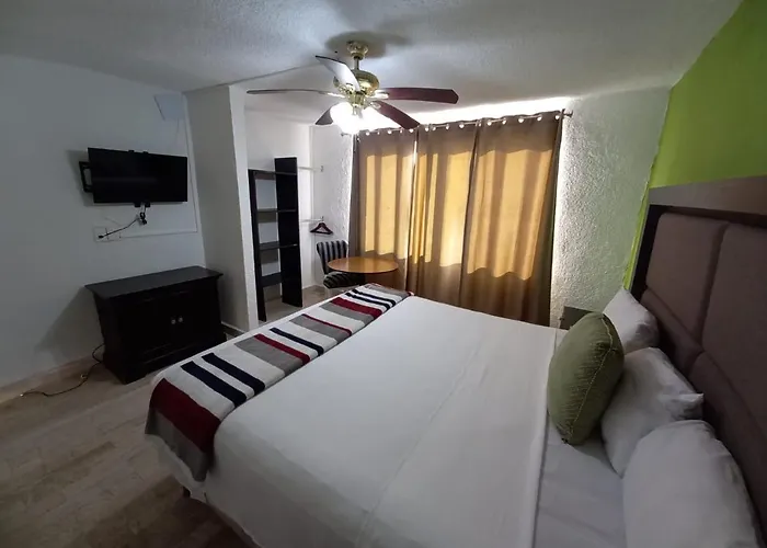 Hotel familiar: Nirvana Hotel - Cancun Hotel Zone
